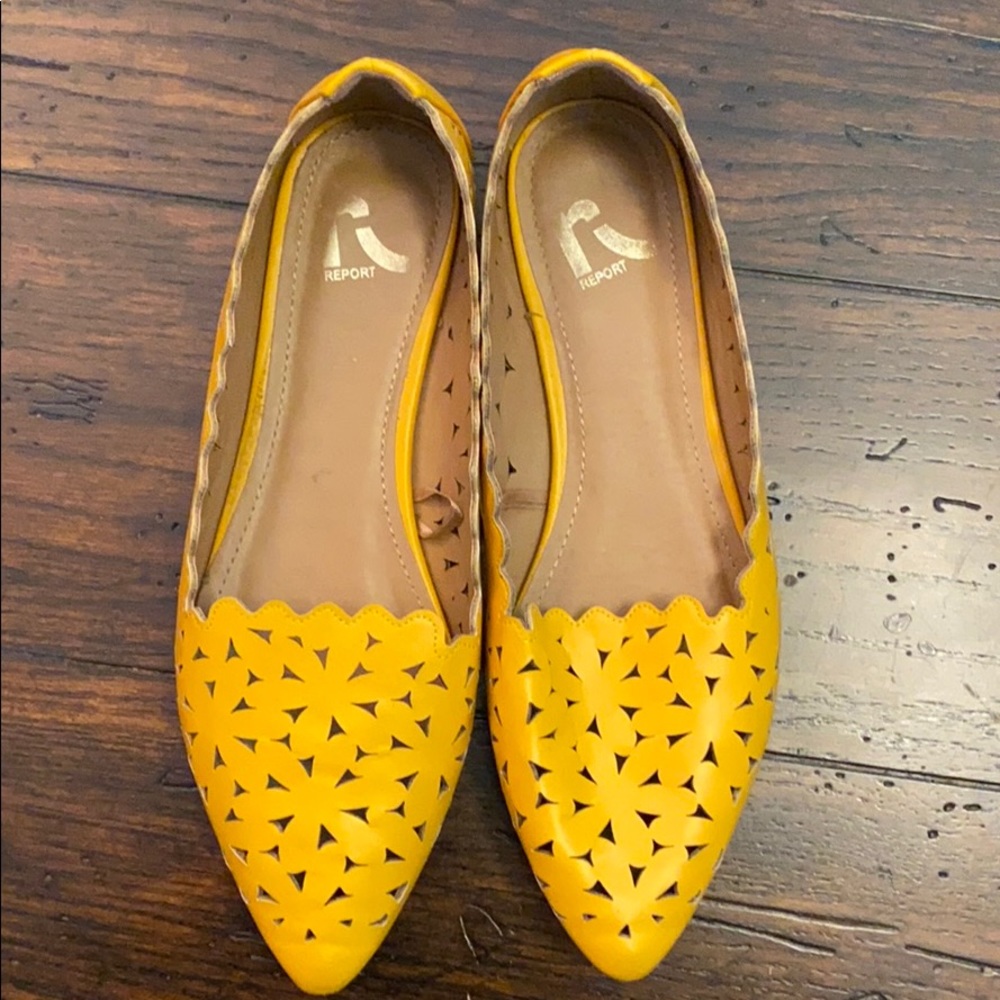 Cutie yellow flats